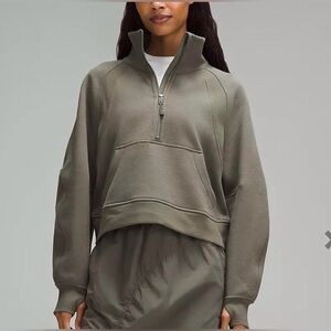 Lululemon Funnel Neck Scuba Army
Green XS/S